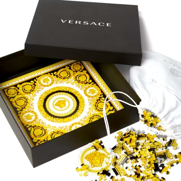 Versace Other - AUTHENTIC VERSACE BAROCCO PUZZLE MEDUSA.  🔥Host Pick🔥